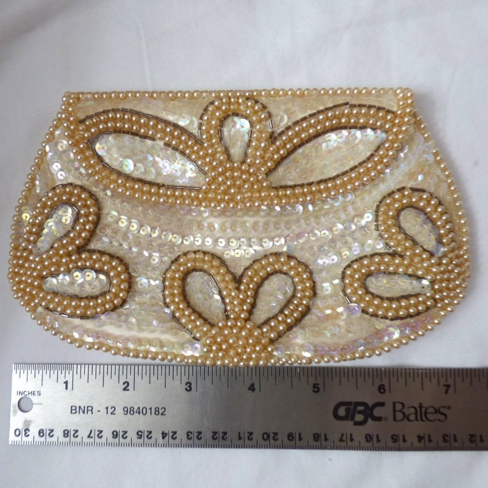 Vintage La Regale Beads Pearls and Iridescent Sequins Silk Clutch Purse